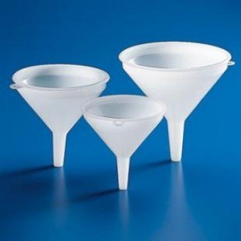 Embudo HDPE tallo Corto 120mm