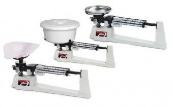 Balanza triple brazo 610g
