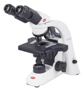 Microscopio biologico binocular